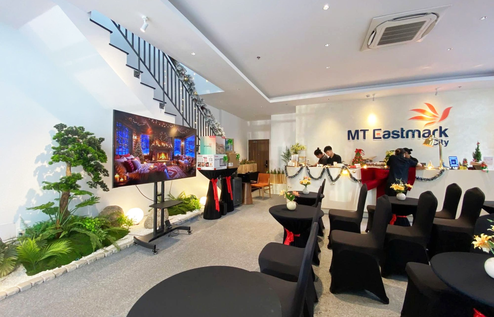 MT XMAS-SẴN SÀNG CHÀO ĐÓN QUÝ KHÁCH